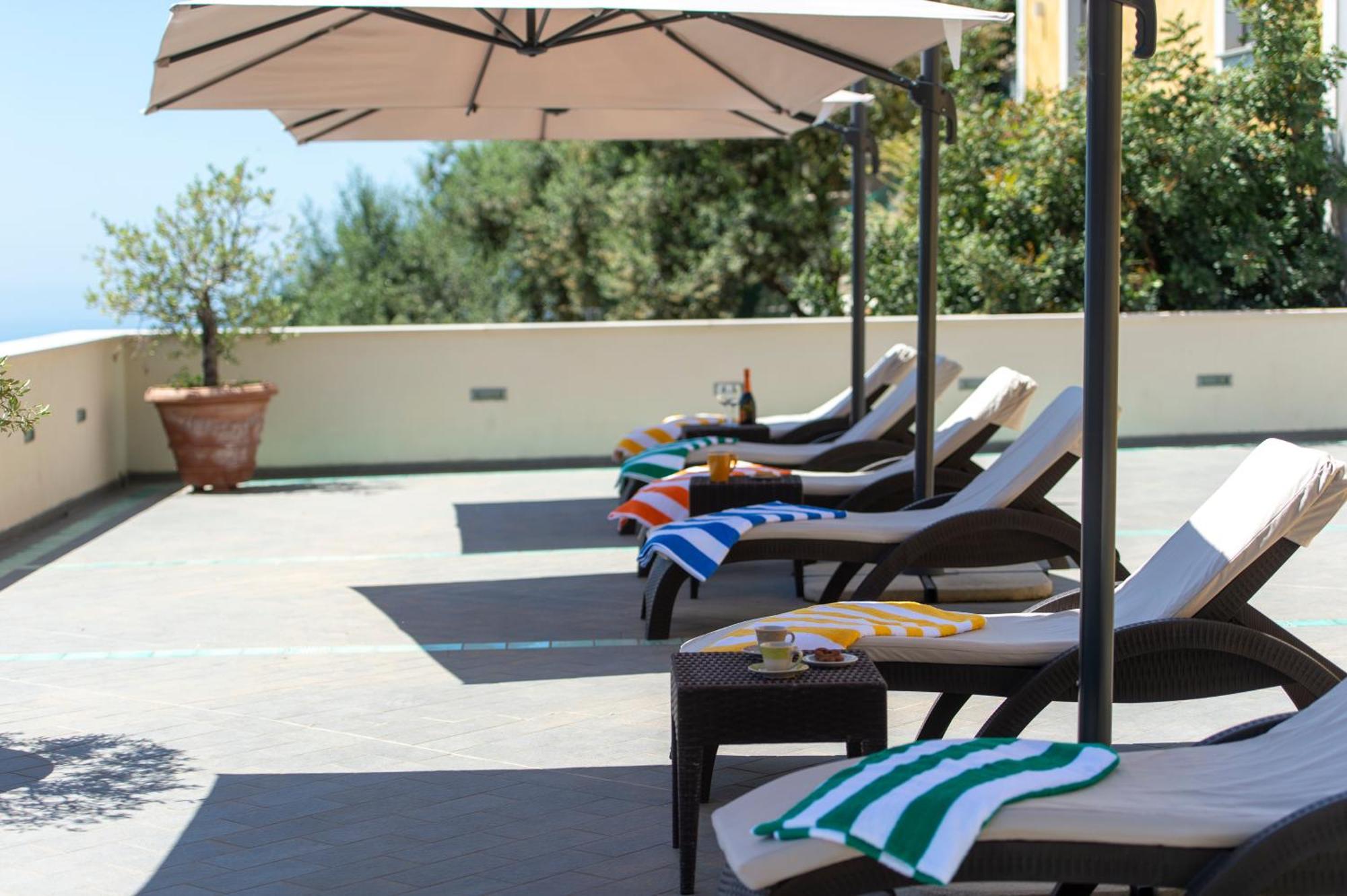 Le Contrade By Sosore Holiday Homes -Amalfi Coast Furore Oda fotoğraf